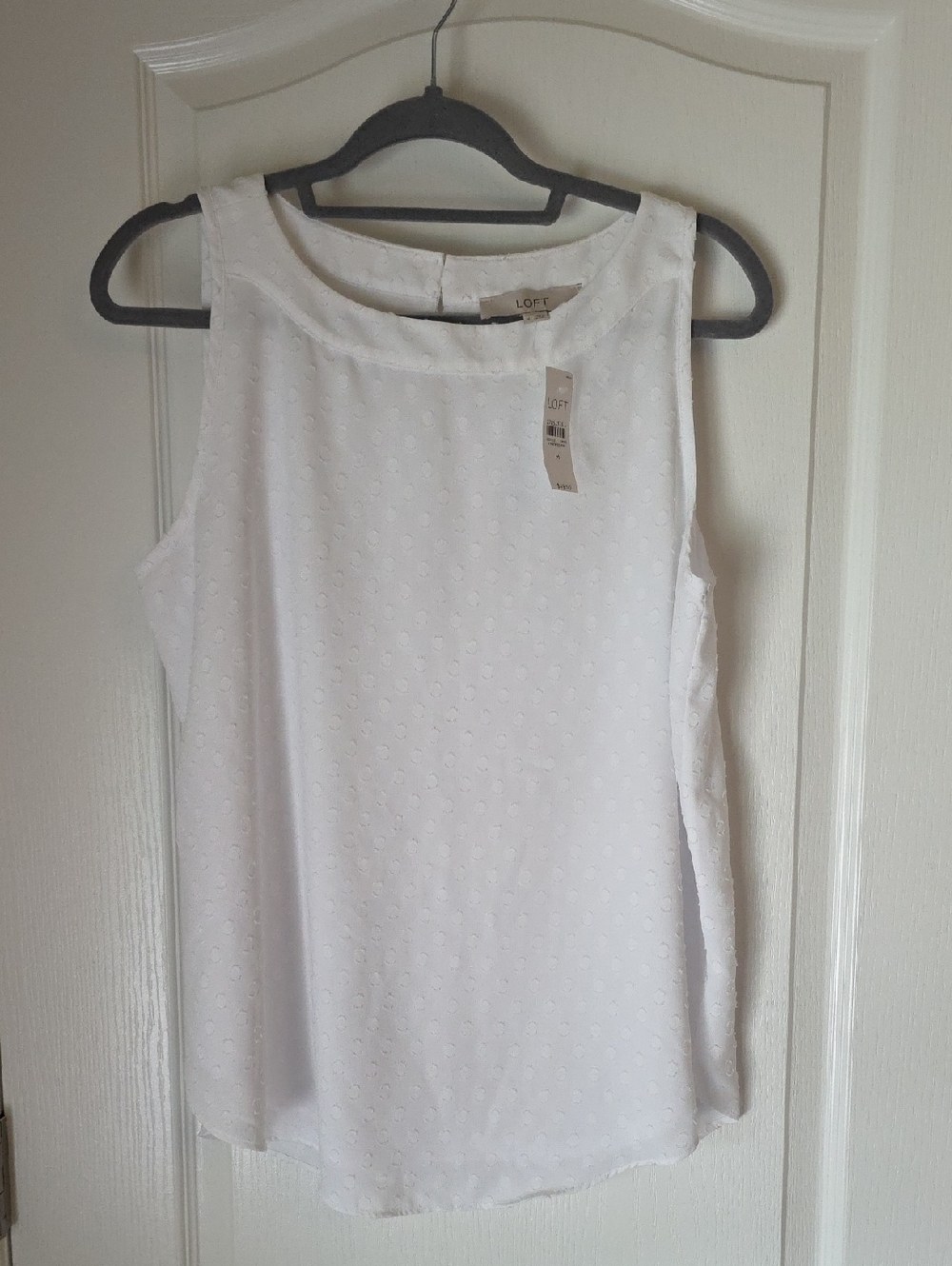 LOFT White Textured Sleeveless Lined Blouse
